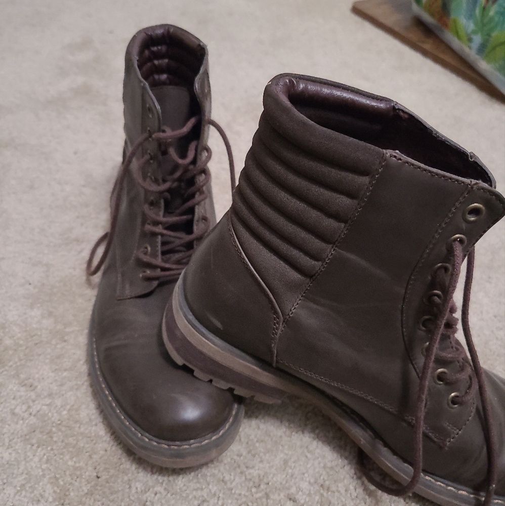 Reaction Kenneth Cole Beat it Boots